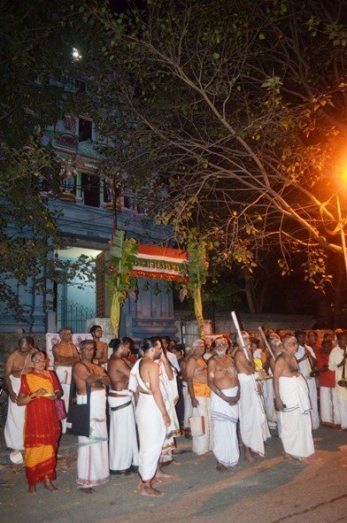 HH Pujyashri Acharya Swamijis arrive at Chennai RA Puram Camp